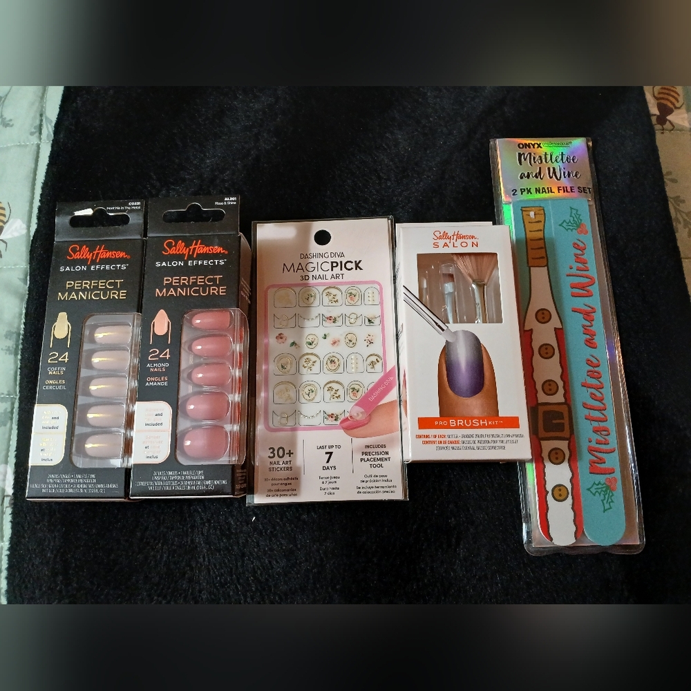 Lot of Sally Hanson Brush Kit Holiday Nail Files Dashing Diva 3D Nail Art Nails